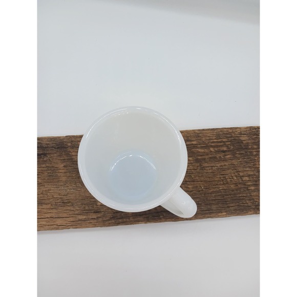 Vintage Milk Glass Fire King D Handle Mug Cup MCM Mid Century Modern - Picture 5 of 7
